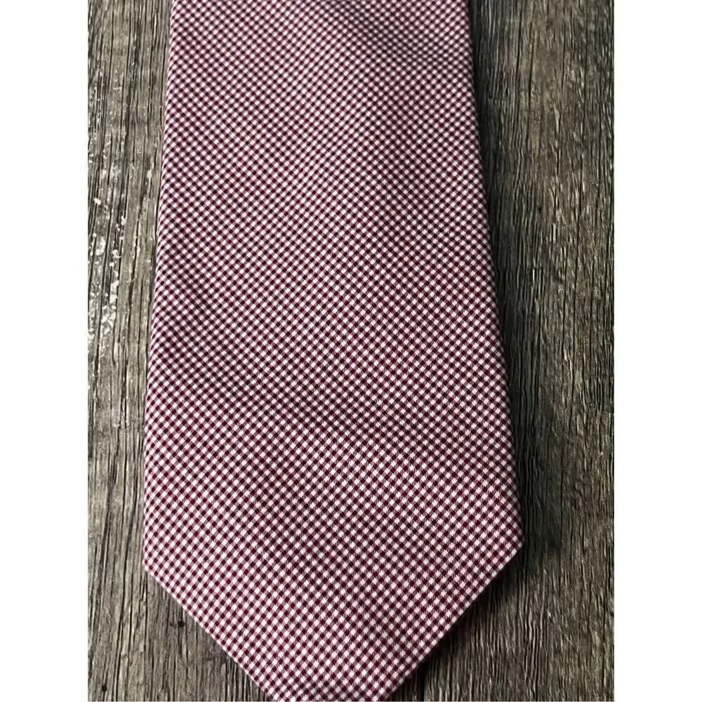 Brooks Brothers Irregular All Silk Red White Small Checkered Tie